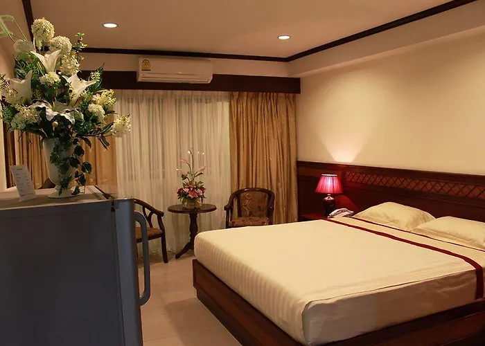 Miloft Sathorn Hotel 5*