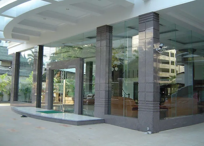 فندق Miloft Sathorn بانكوك