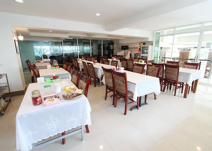 Miloft Sathorn فندق بانكوك